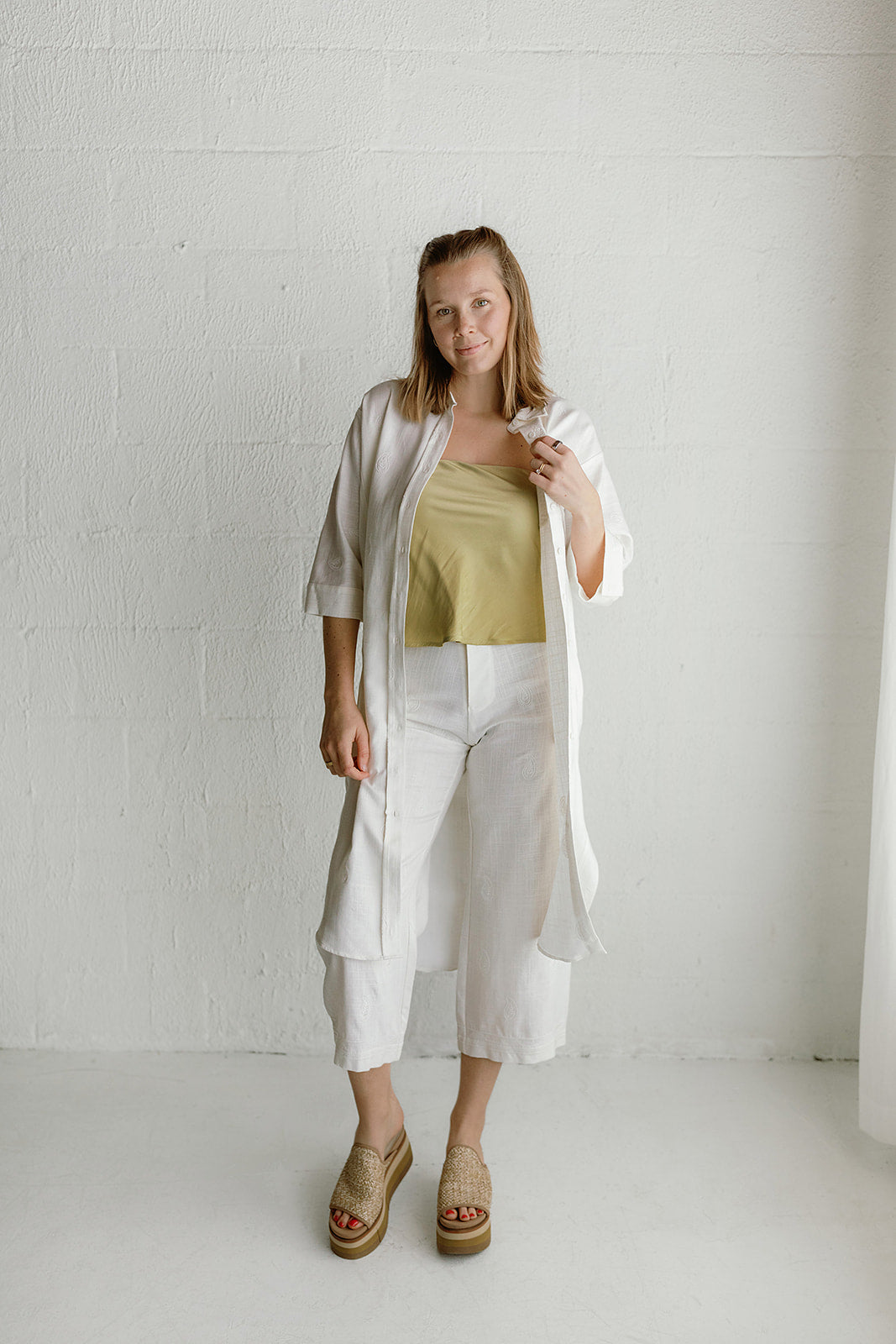 Linen Wide Leg Pants W/ Embroidery Detail