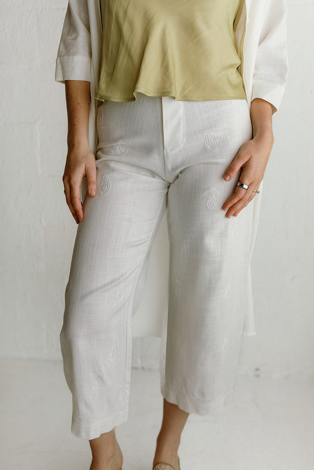 Linen Wide Leg Pants W/ Embroidery Detail