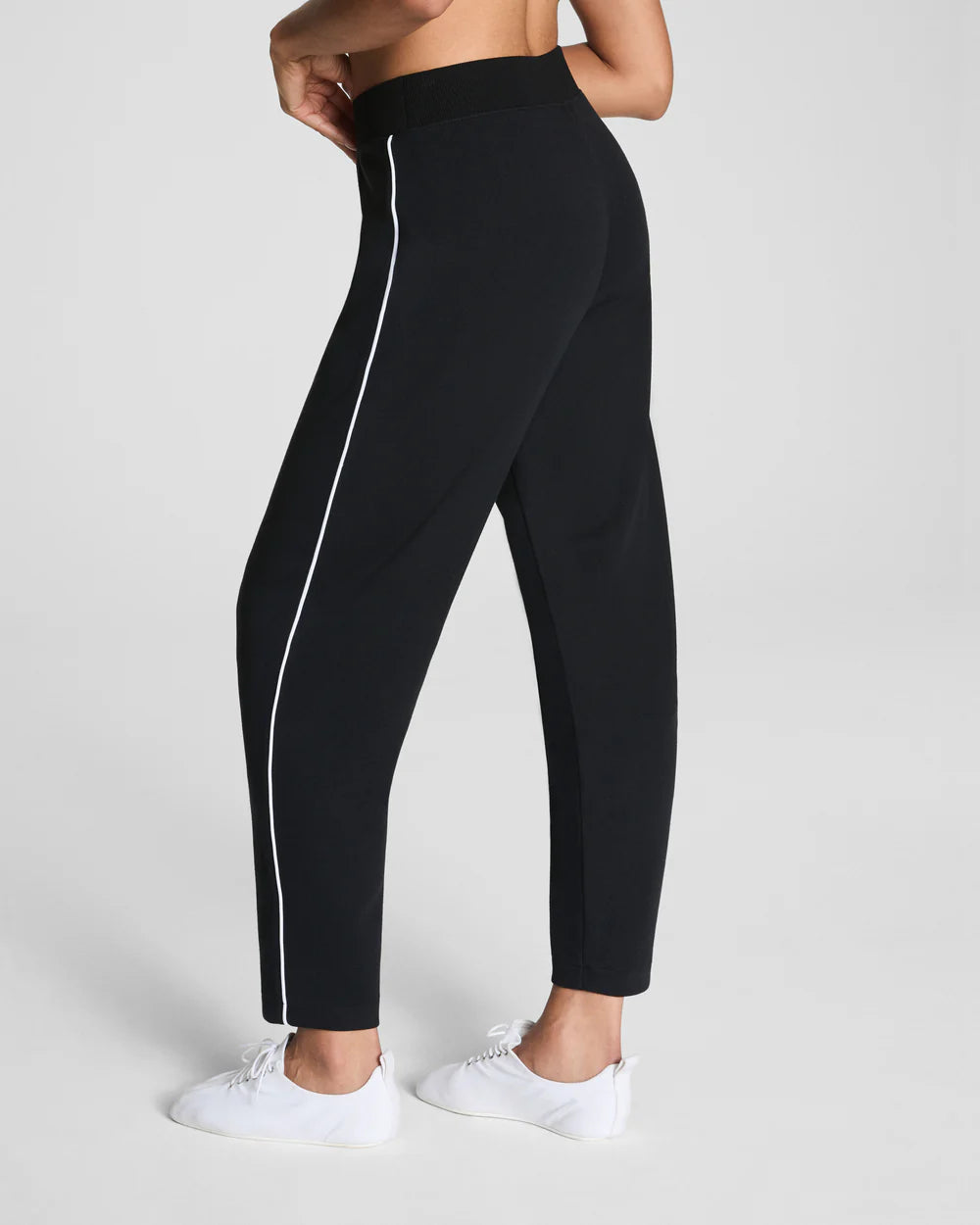 SPANX - Airpique Carrot Pant