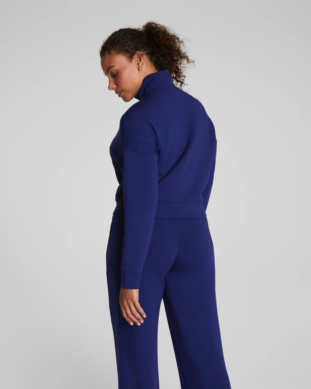 AirEssentials Track Jacket - MDNIS
