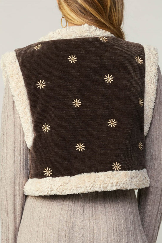 Load image into Gallery viewer, Reversible Corduroy and Fur Flower Embroidered vest
