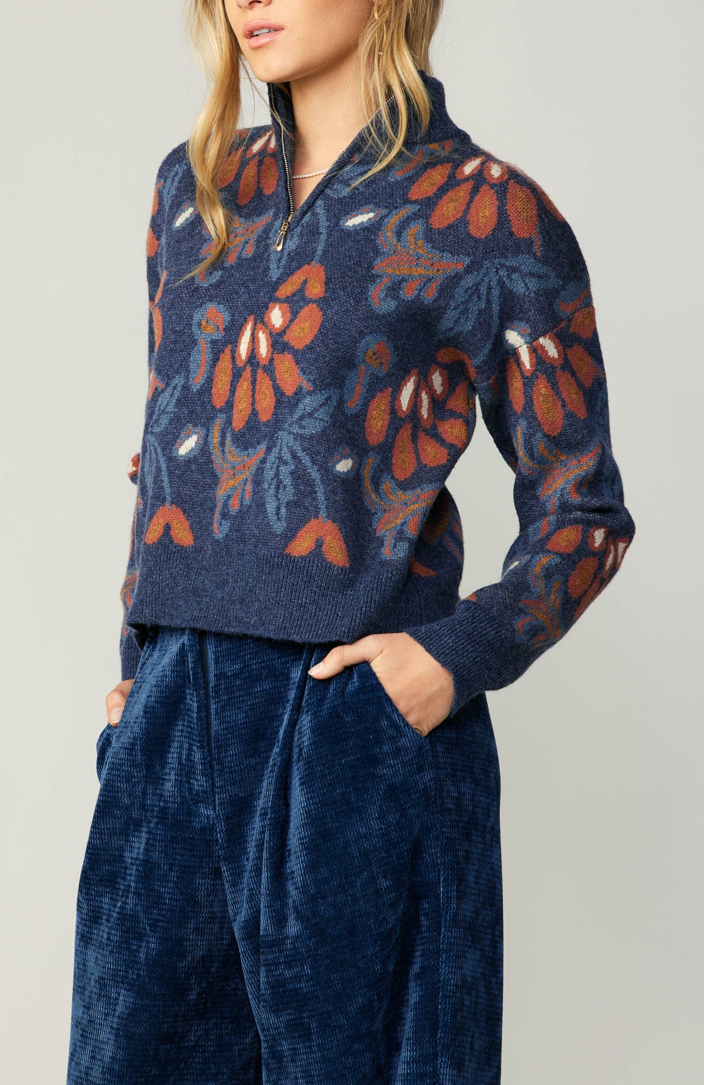 Half Zip Up L-Sleeve Sweater- Jacquard Pattern