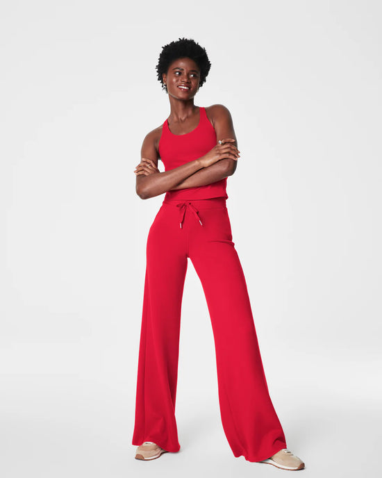 AirEssentials Wide Leg Pant - SPXRD - Petite