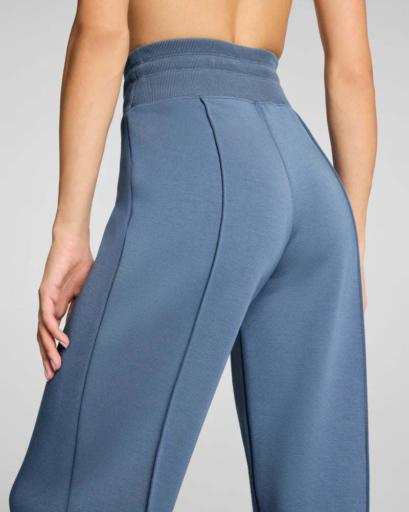 Spanx - Luxe Straight Leg Pant - GYBLU