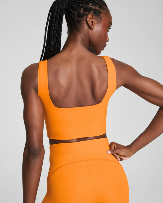 Get Moving Square Neck Shelf Tank - MONRC
