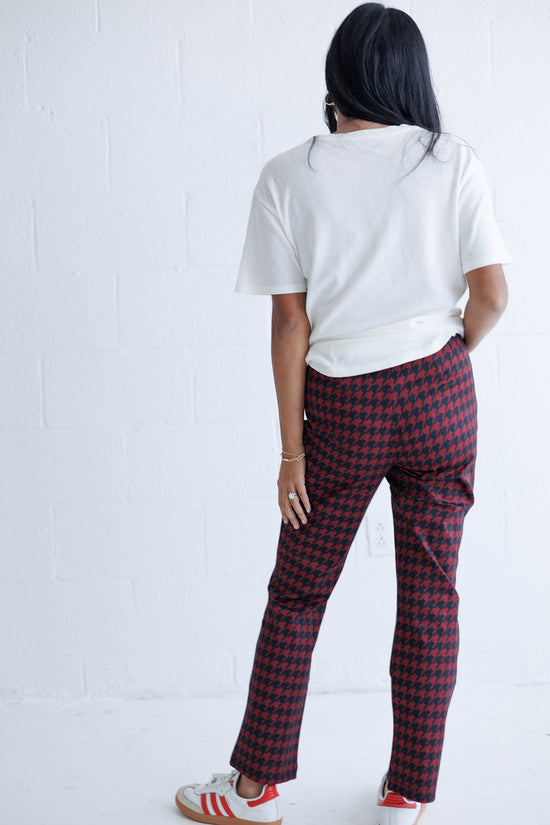 Carnaby Kick Crop Classic Red Houndstooth