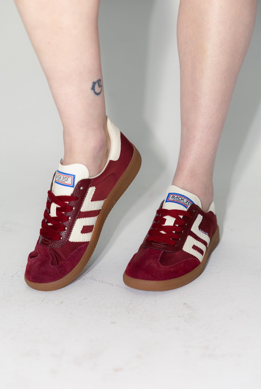 Back70- Ghost Sneakers