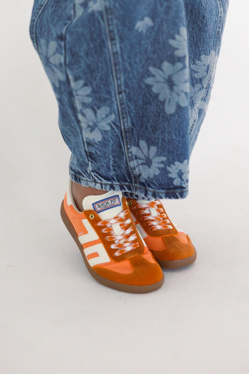 Back70- Ghost Sneakers