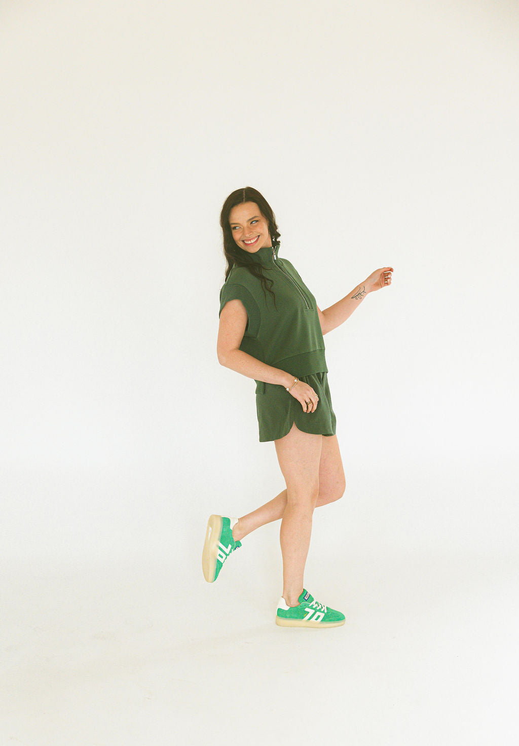 Nila Mid Rise Short - Cilantro
