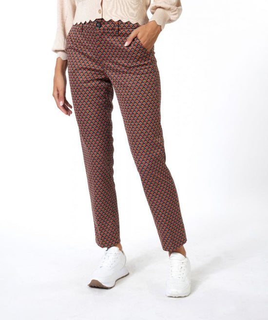 Load image into Gallery viewer, Chino Scalloped Print Trousers
