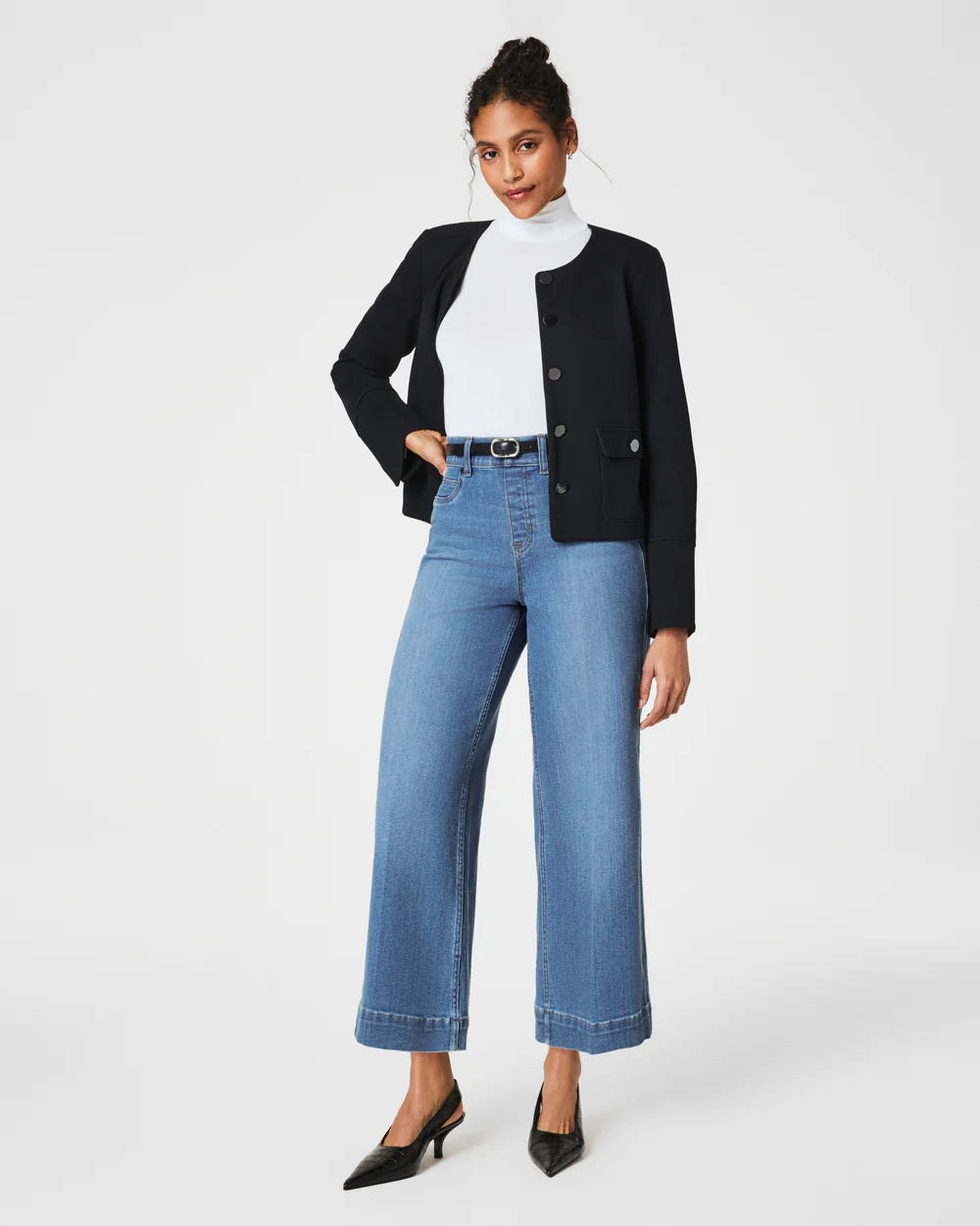 SPANX - Pull-On Crop Wide Jean