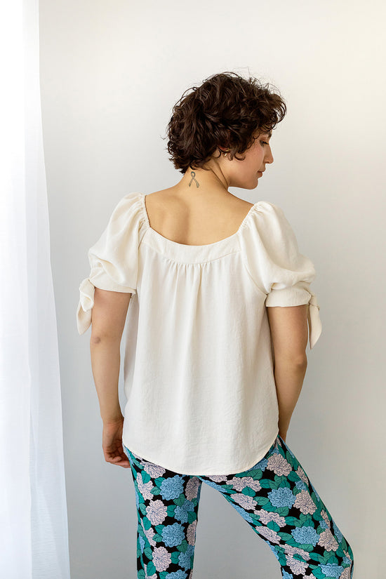 Load image into Gallery viewer, Costa Palmas Square Neck Blouse
