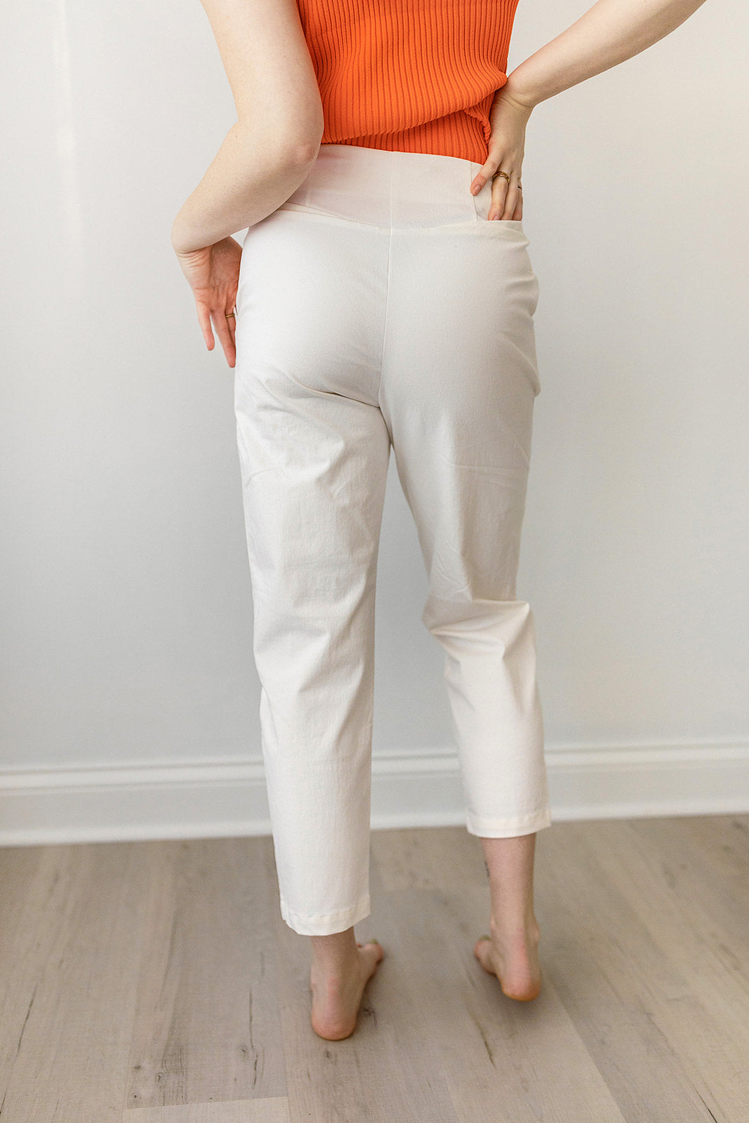 Load image into Gallery viewer, Tapered Pocket Detail Pant
